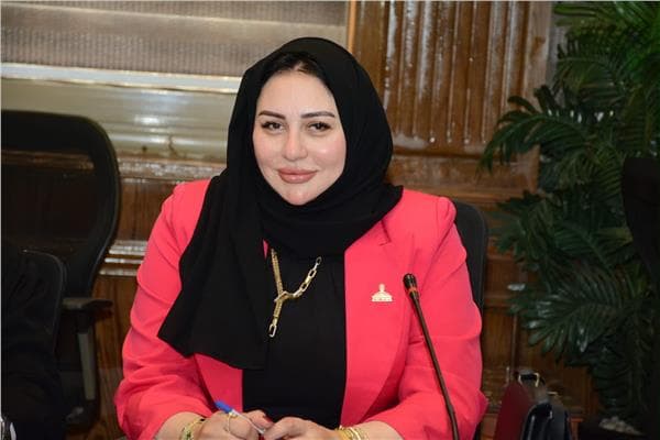 شيرين صبري تقترح لقب صانعة أجيال