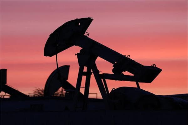 US crude rises 4.4% after Iran attacks