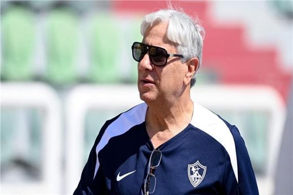 الزمالك يؤكد استمرار عبد الناصر مديرا للكرة