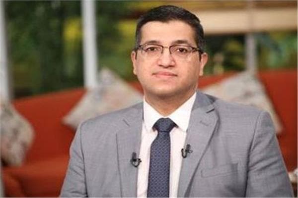 أسامة السعيد يشيد بنجاح إدارة ميناء دمياط