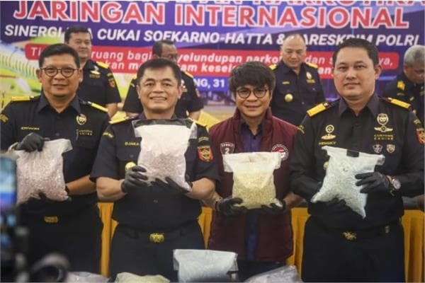 Indonesia uncovers 70,000 pills in pilot smuggling