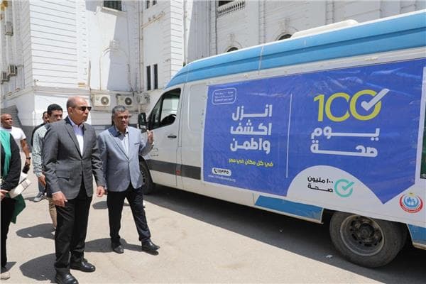 بدء حملة 100 يوم صحة في المرافق الصحية