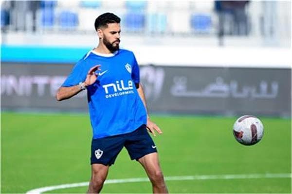 بنتايج يعود إلى الزمالك في القاهرة