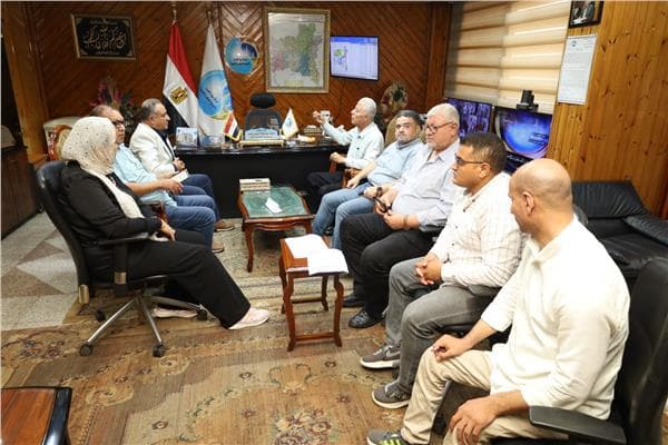 Gharbia Water Chief Meets PM Advisor
