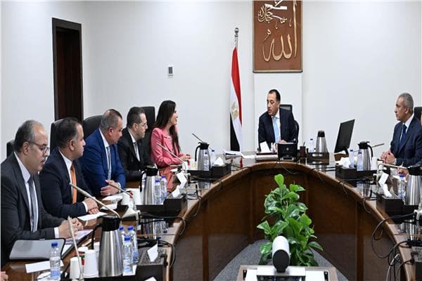 PM reviews Northwestern Coast city development