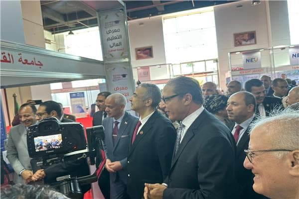 إسلام عفيفي يسلط الضوء على معرض أخبار اليوم للتعليم العالي