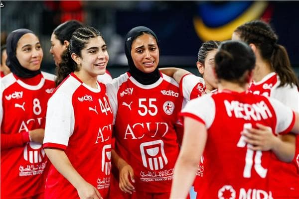 فتحى: تهنئة السيسي أعظم تكريم لمنتخب اليد للفتيات