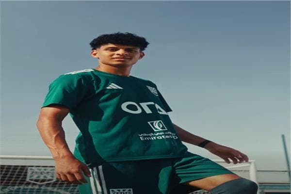 زد يوقع مع المدافع موسى محمد