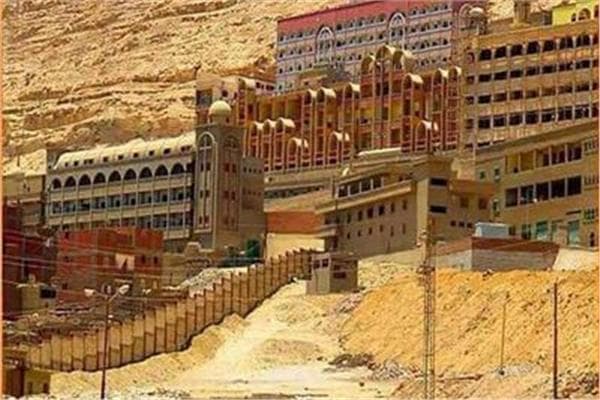 البابا يبدأ صوم العذراء لمدة 15 يوماً