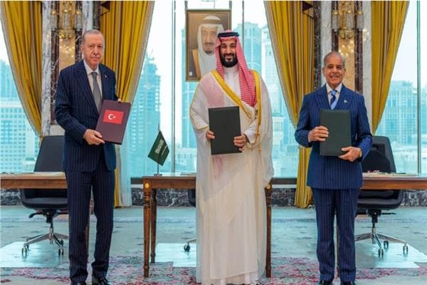 إيران: اتفاق تركيا وباكستان لا يضمن أمن السعودية