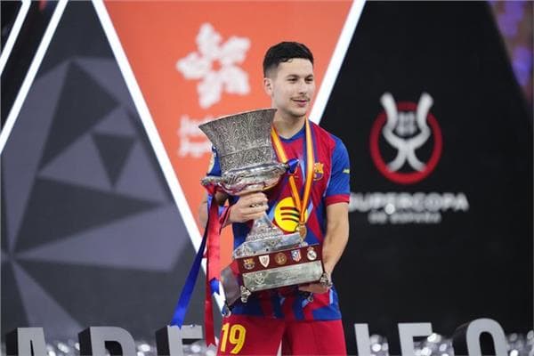 برشلونة يقترب من وداع نجم جديد