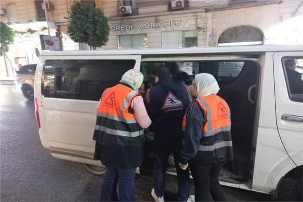 فرق التدخل السريع تنقذ كبارًا بلا مأوى في 6 محافظات خلال يوليو