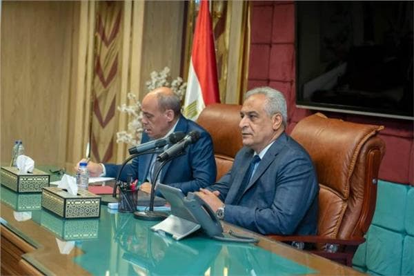 Minister of State for Military Production highlights worker support as key to efficient plans