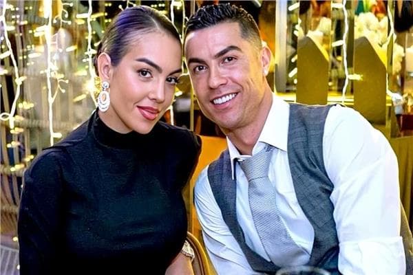 توقعات حول موعد زفاف رونالدو وجورجينا