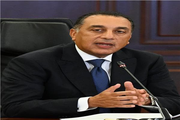 PM reviews projects in Mersa Matruh