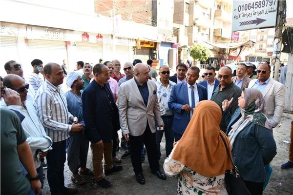 محافظ الفيوم يعاقب نائب المدينة لعدم النظافة