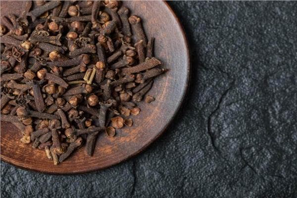 Cloves Help Shield Cells from Oxidative Stress
