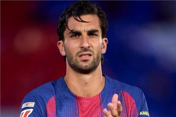 باريس سان جيرمان يقترب من صفقة نجم برشلونة