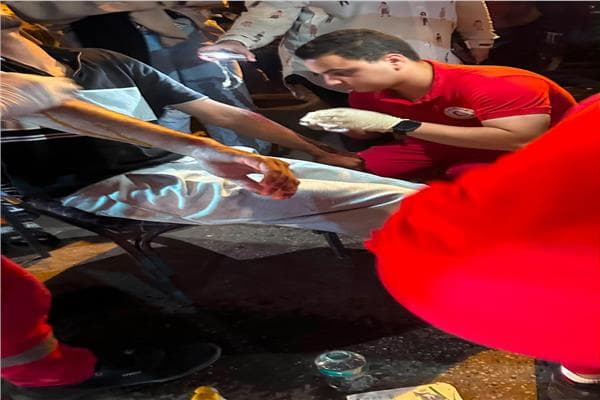 Egyptian Red Crescent assists building collapse victims