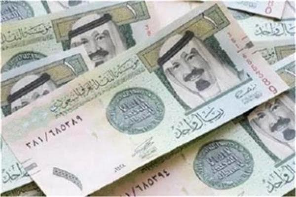 سعر الريال السعودي في بداية تعاملات 15 أغسطس