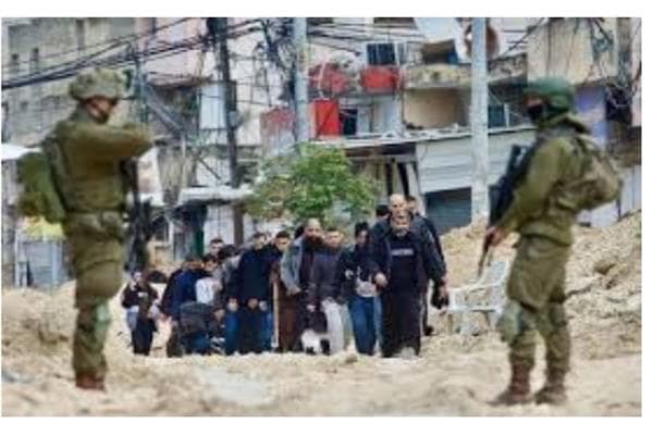 الاحتلال يعتقل وزير القدس و30 فلسطينيا