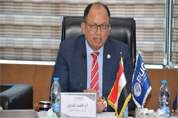 السفير يوسف وفرع الجامعة يفتتحان ندوة الشباب