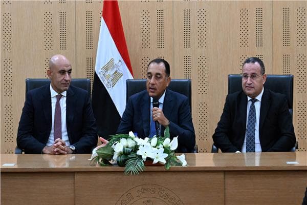 مدبولي يوجه تهنئة لأوائل الثانوية
