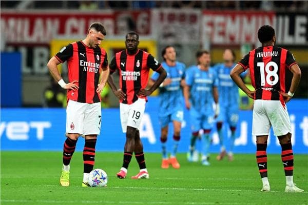 ميلان يبدأ الدوري ضد تورينو