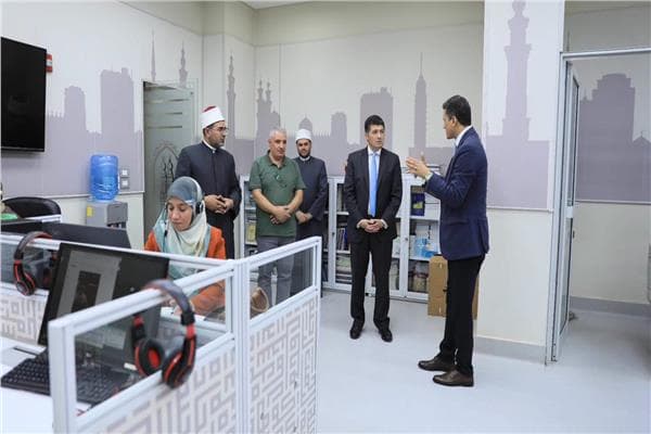 Egyptian Consul visits Al-Azhar E-fatwa Center