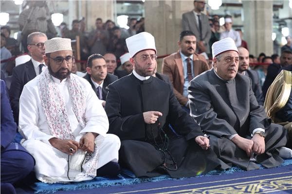 الأزهر ينظم احتفال بمولد النبي