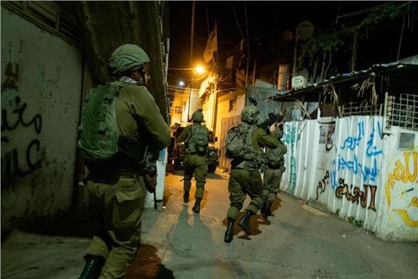 Israeli forces conduct raids in Quneitra countryside