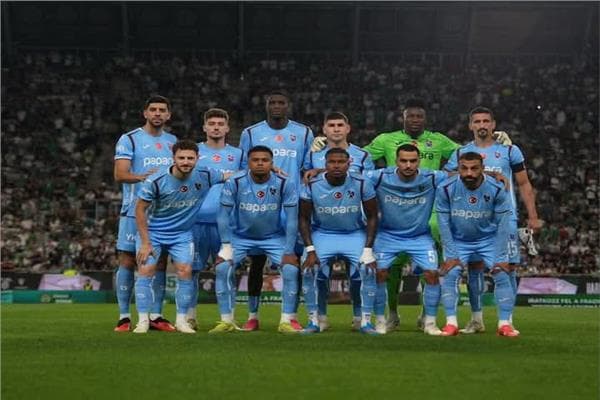 محمد صلاح يبارك لجماهير طرابزون بعد الخسارة