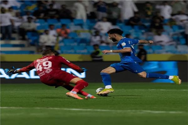 الهلال يتفوق على الخليج في الدوري