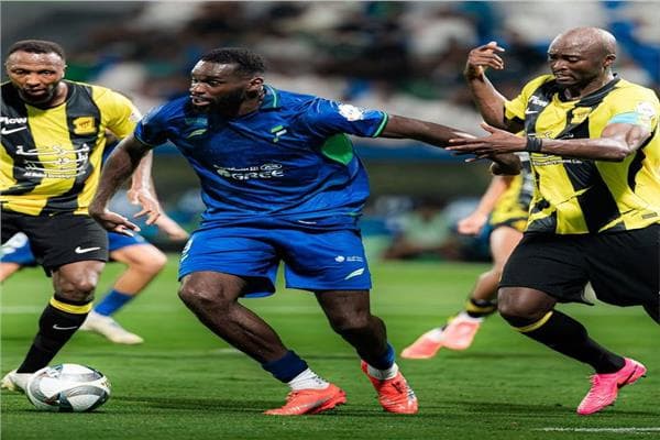 اتحاد جدة يتعادل مع الفتح