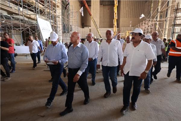 Transport Minister reviews first high-speed train line