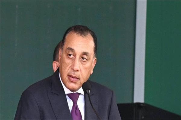رئيس الوزراء يفتتح معرض أهلا مدارس قريبا