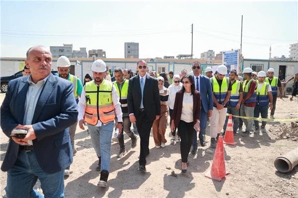 نائب وزير الصحة يناقش تعزيز الرعاية في البحيرة