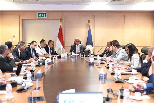 مصر تحول خسوف الشمس إلى جذب سياحي