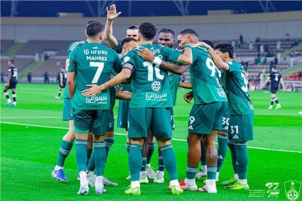 التشكيل المتوقع للأهلي في مواجهة الهلال