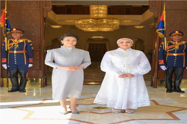 Lady Entisar Sisi Welcomes Lady Bing Li Yuan