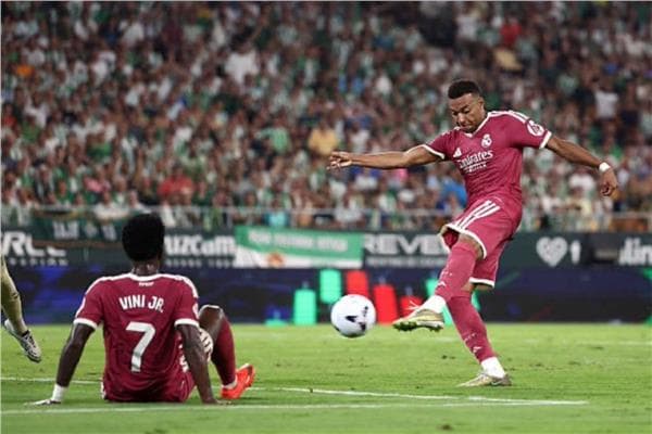 Real Madrid and Betis tied 0-0 at halftime