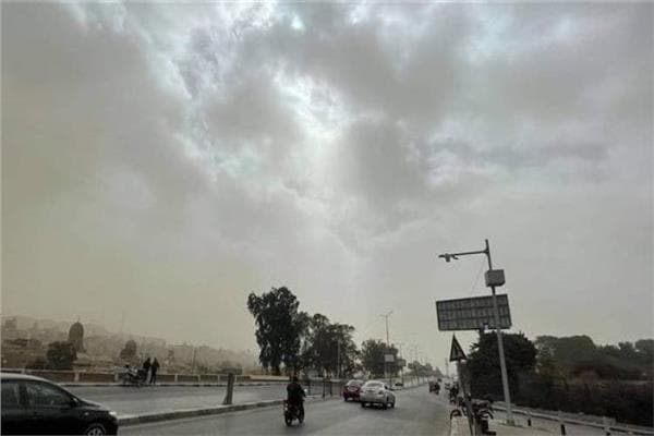 طقس السبت مع شبورة وأمطار خفيفة