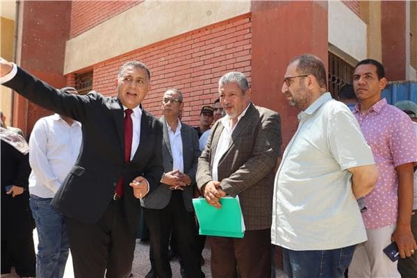 Qalyubia governor dismisses Barqata school head over attire and hygiene