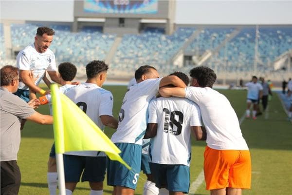 Al Qanah Leads Al-Talaih at Halftime