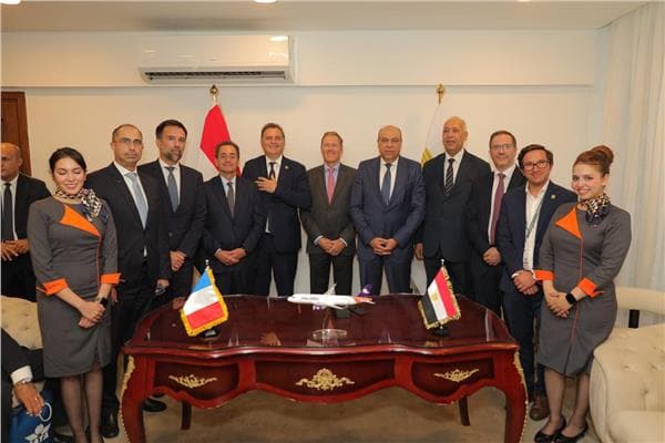 Al-Hefny Announces 30 Airbus Planes for Air Cairo