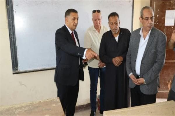 إقالة مدير ووكيل إدارة كفر شكر بعد حادثة الجلابية
