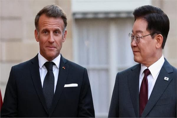 Sole reviews Paris options for Strait security