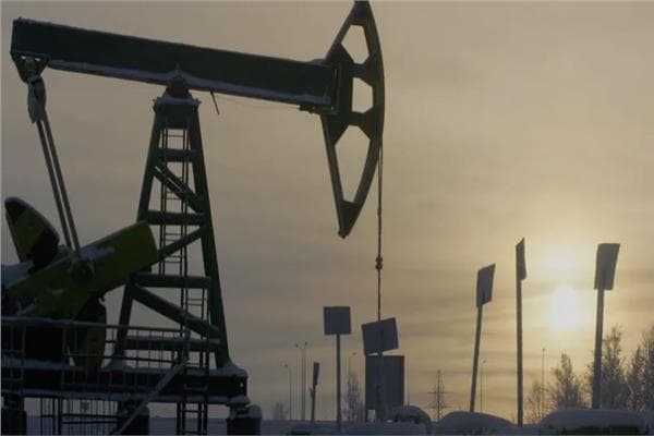 Oil prices rise after Hormuz attacks