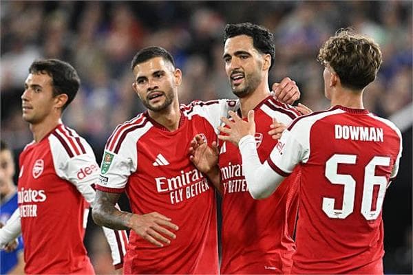 Arsenal beats Ipswich 4-0 in League Cup