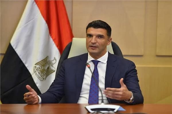 وزارة الصناعة تُؤسس لجنة لدراسة تحديات الأسمنت